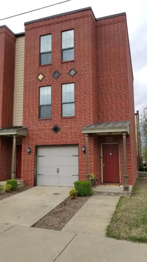 Old Fort Loft King & Queen Suites Nearest Accomodation To Marshals Museum Power Your Ev For Free! Fort Smith Bagian luar foto
